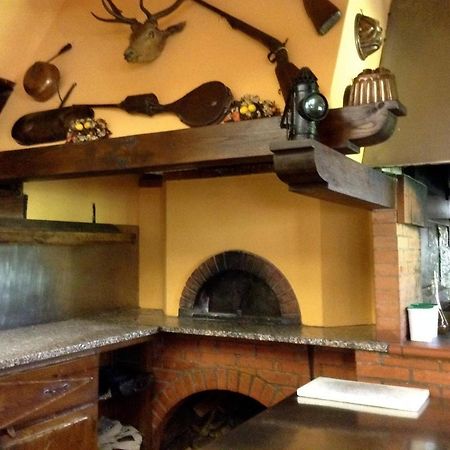 Albergo Ristorante Da Carlino Castelnuovo di Garfagnana Eksteriør billede